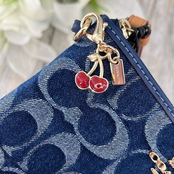 Coach Corner Zip Wristlet In Signature Denim Wallet Bag Purse With Cherry Charm - Picture 6 of 10